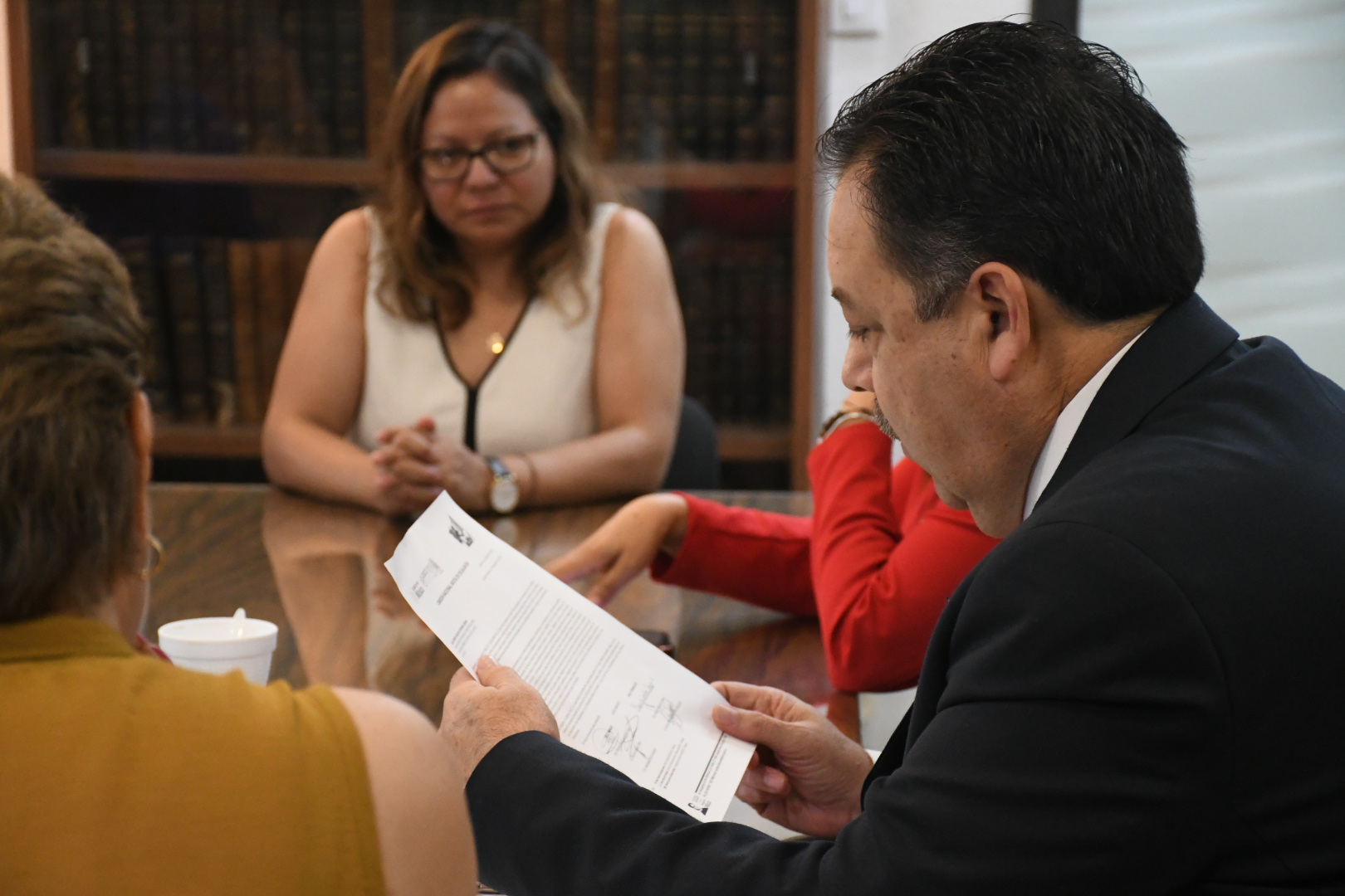 Reunión de representantes ante la Comisión Nacional Mixta de Bolsa de Trabajo 