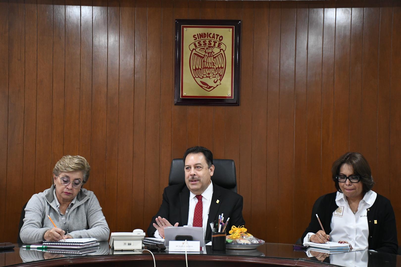 Recibimos a compañeras y compañeros del Hospital Regional Puebla, Sección XXIV