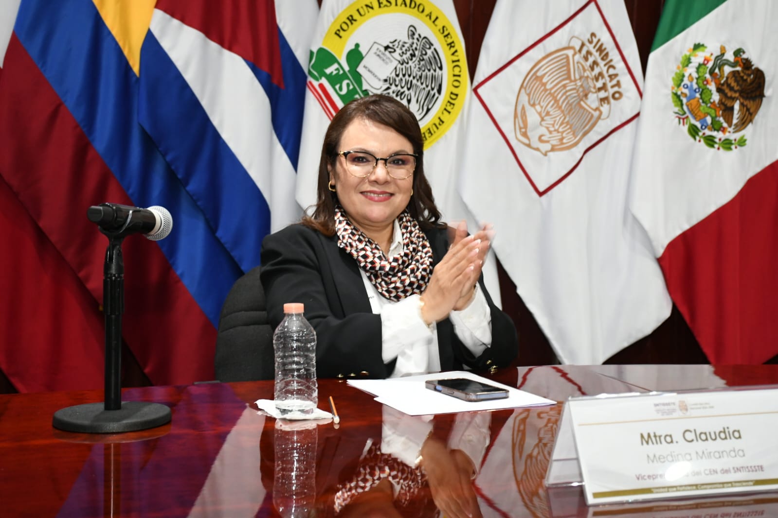 Visita de compañeras y compañeros de la Sección XLII, FOVISSSTE
