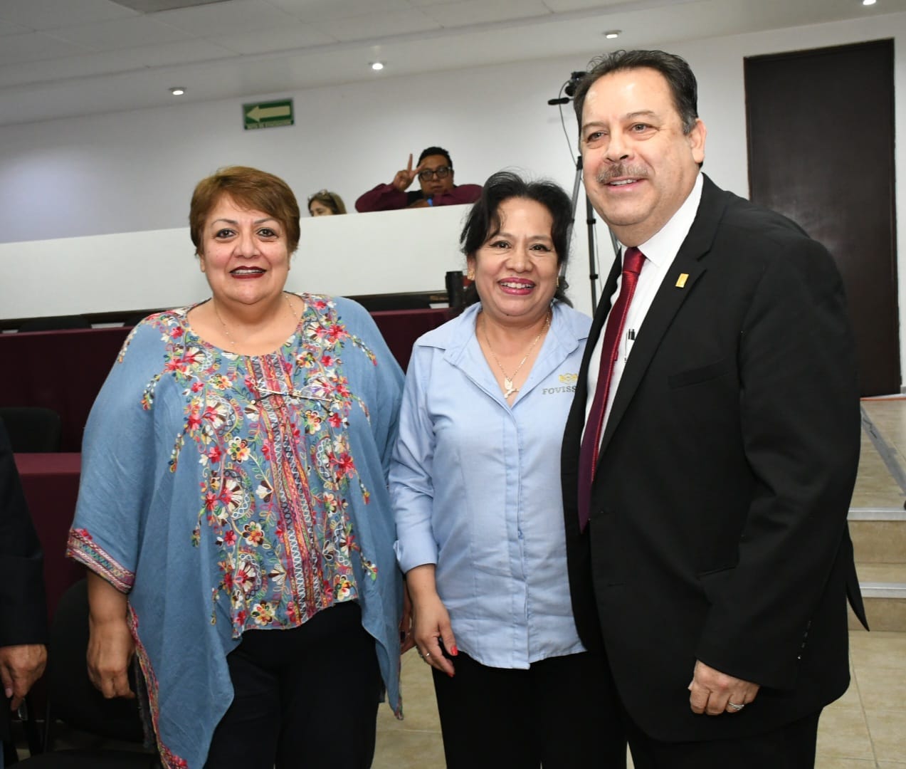Visita de compañeras y compañeros de la Sección XLII, FOVISSSTE