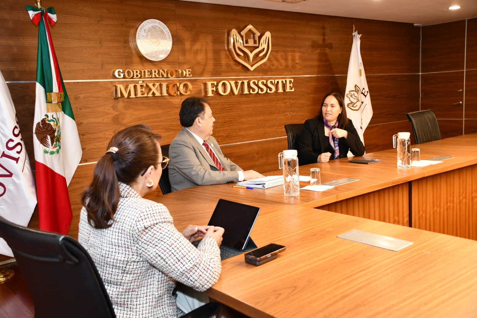 Acuerdo con la Mtra. Jabnely Maldonado Meza, Vocal Ejecutiva del FOVISSSTE