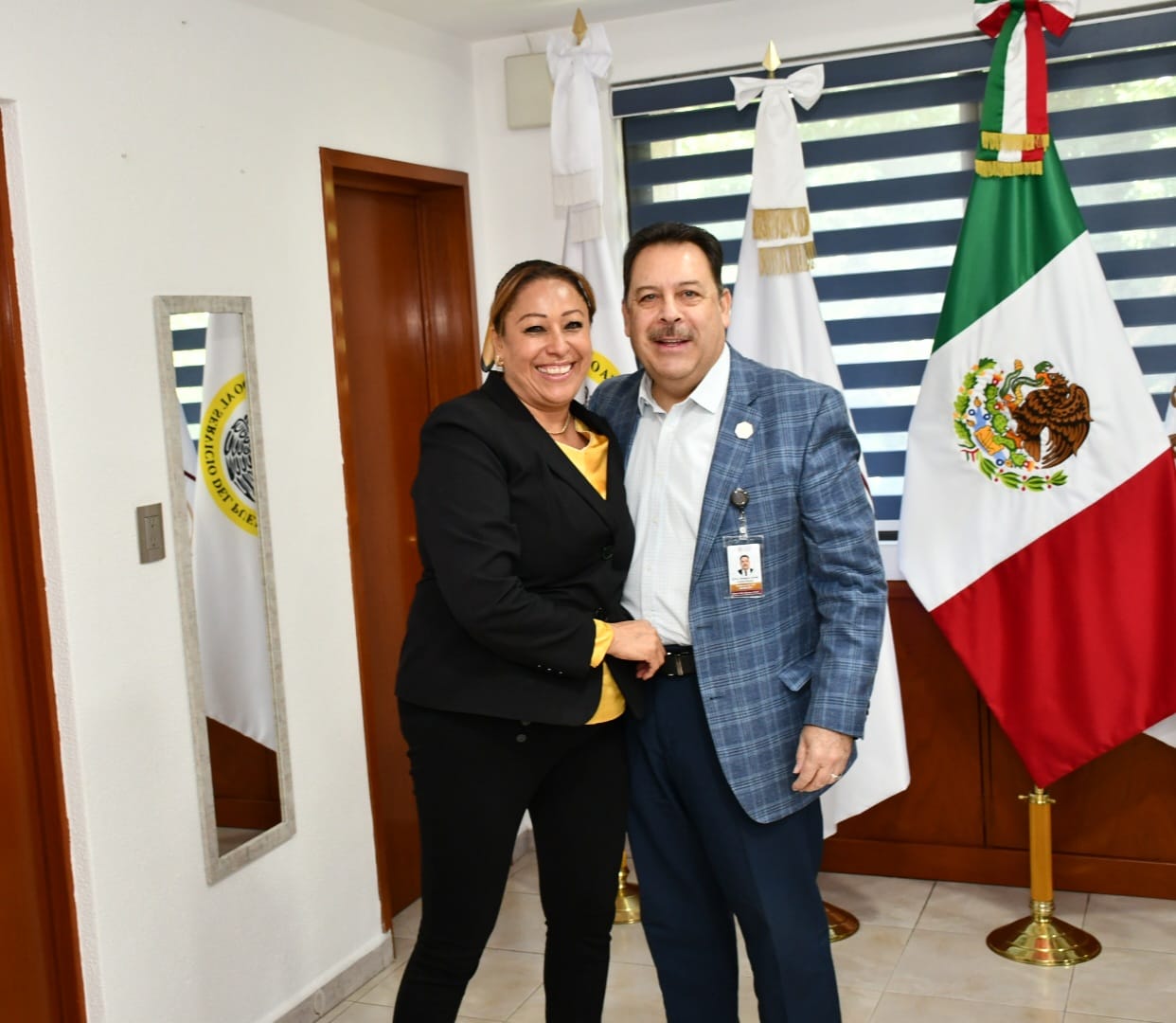 Visita de compañeros de la Sección IV, “Clínicas de Especialidad”