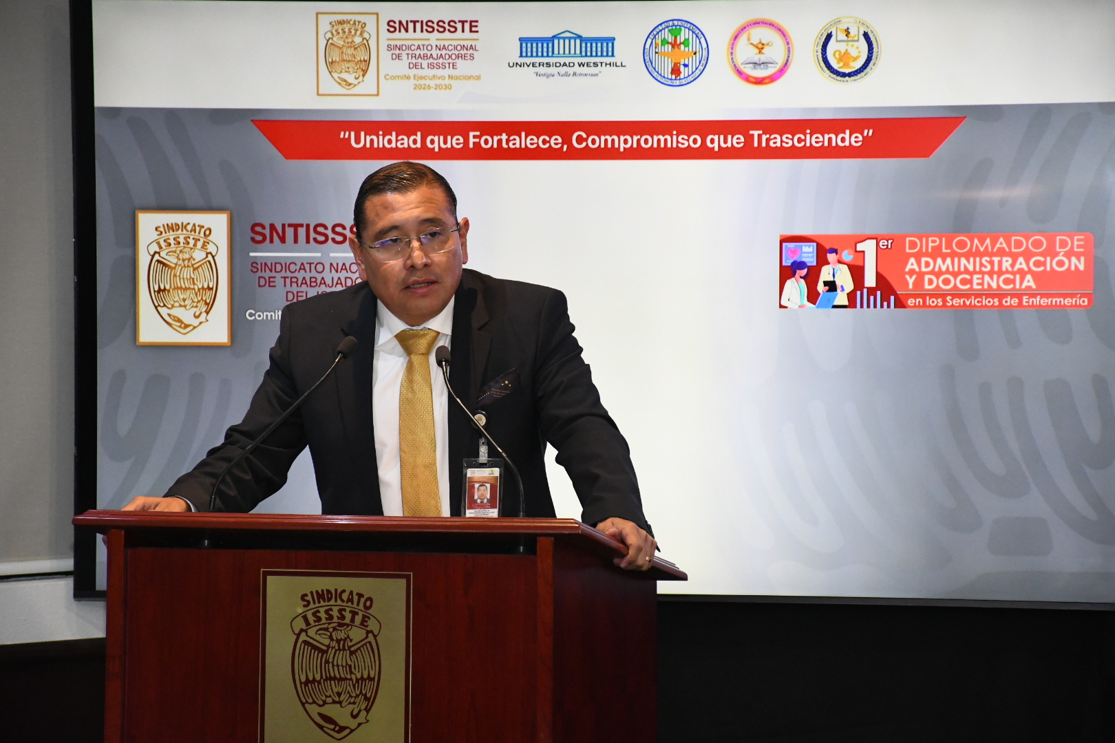 1er Diplomado de “Administración y Docencia en los Servicios de Enfermería”
