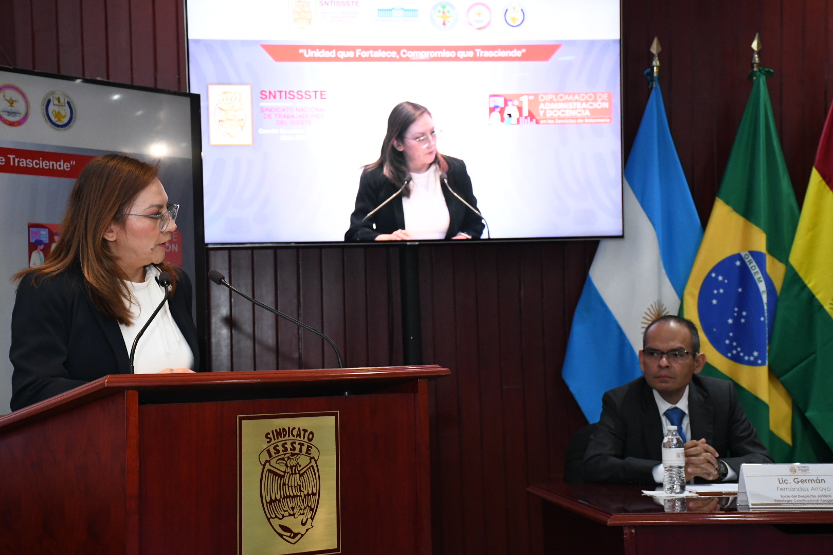 1er Diplomado de “Administración y Docencia en los Servicios de Enfermería”