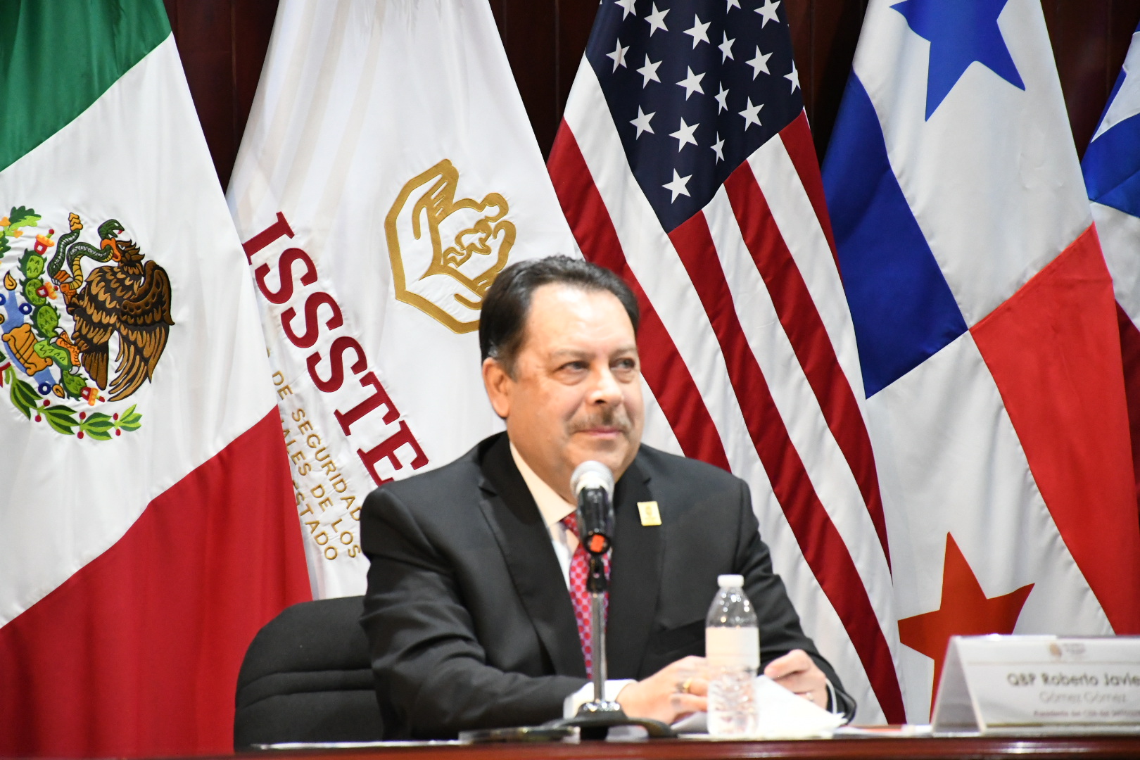1er Diplomado de “Administración y Docencia en los Servicios de Enfermería”