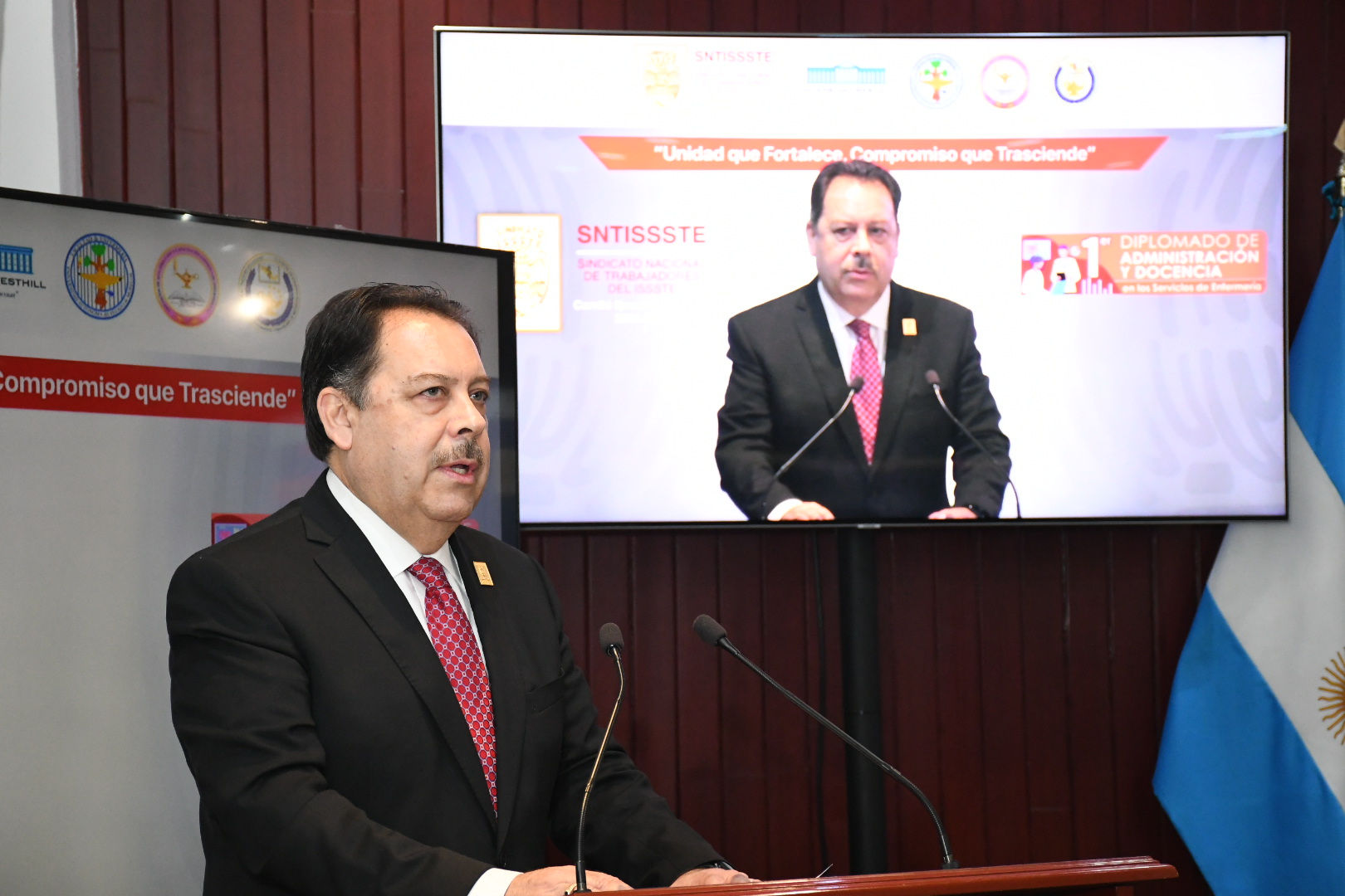 1er Diplomado de “Administración y Docencia en los Servicios de Enfermería”