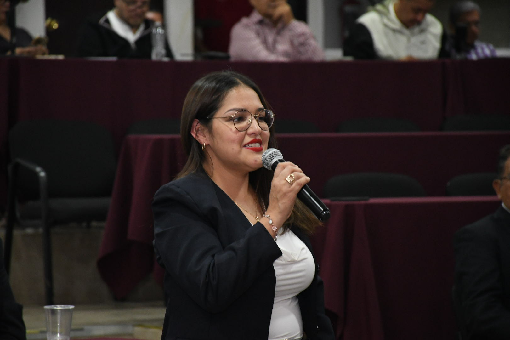 Salutación de la Sección I, Oficinas Centrales