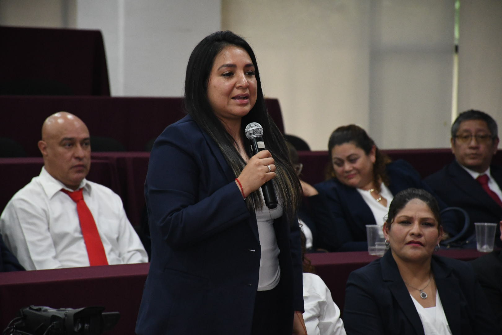 Salutación de la Sección I, Oficinas Centrales