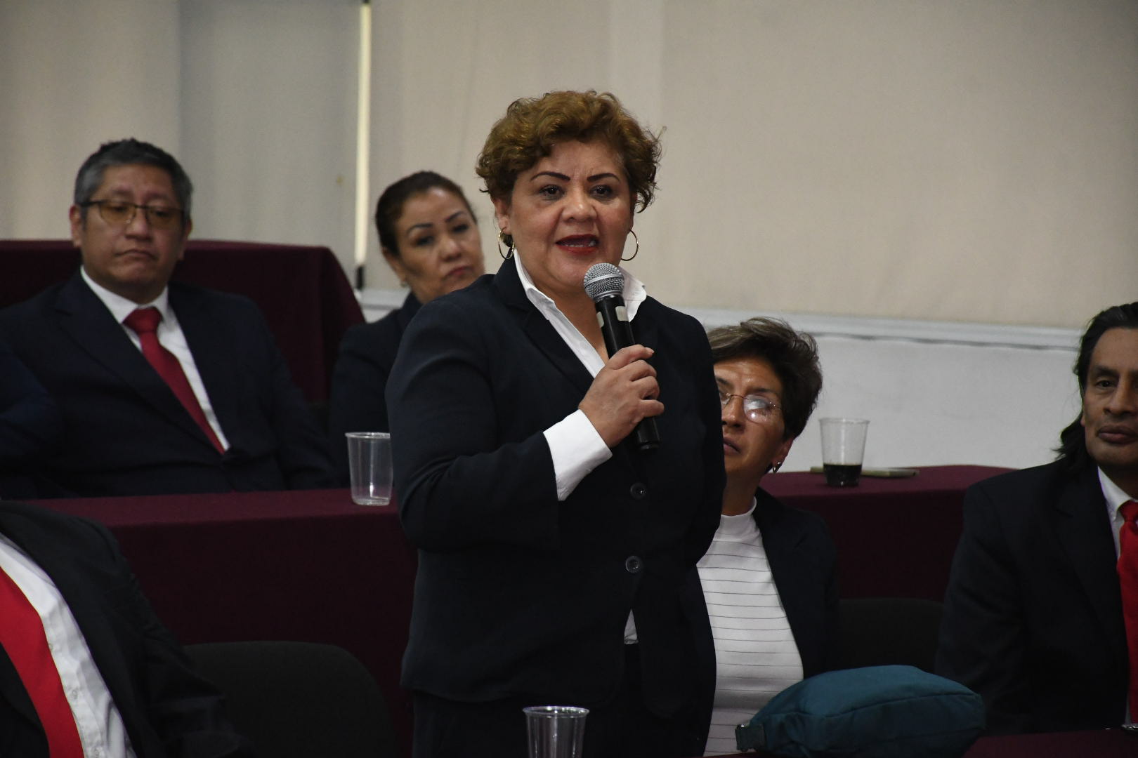 Salutación de la Sección I, Oficinas Centrales