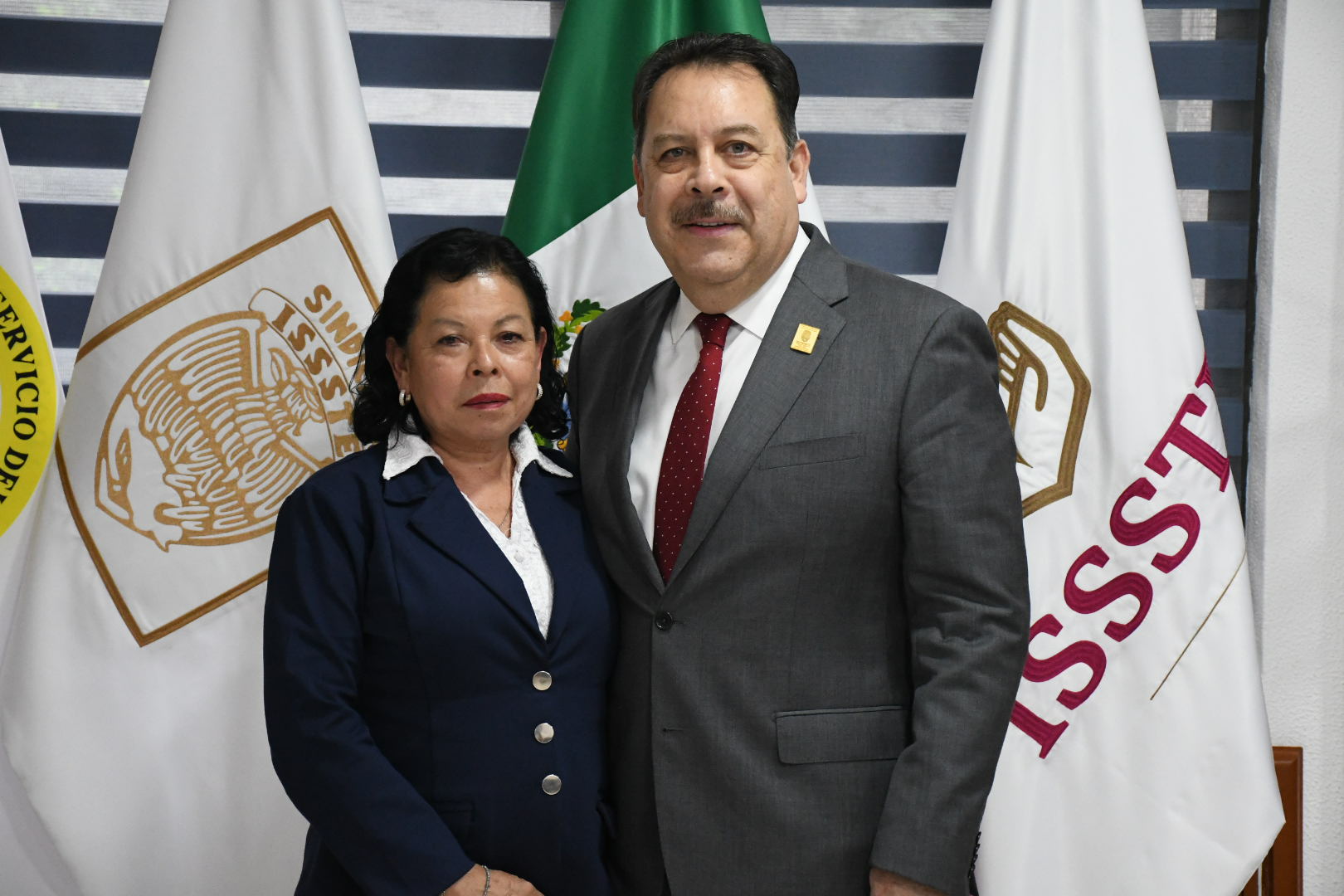 Salutación de la Sección I, Oficinas Centrales