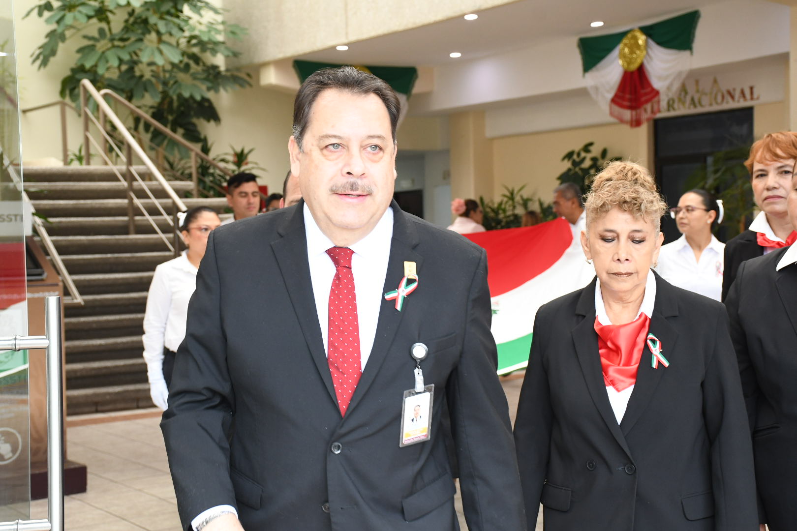 Ceremonia de Izamiento de Bandera