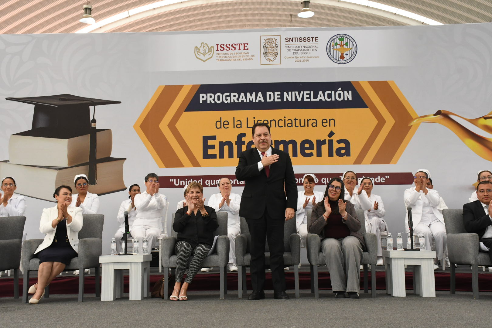 Ceremonia de Clausura del Programa de Nivelación de la Licenciatura en Enfermería