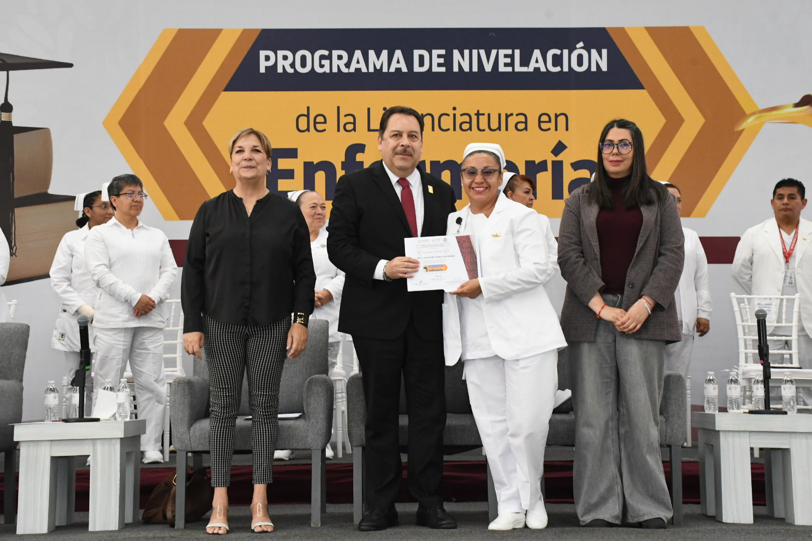 Ceremonia de Clausura del Programa de Nivelación de la Licenciatura en Enfermería