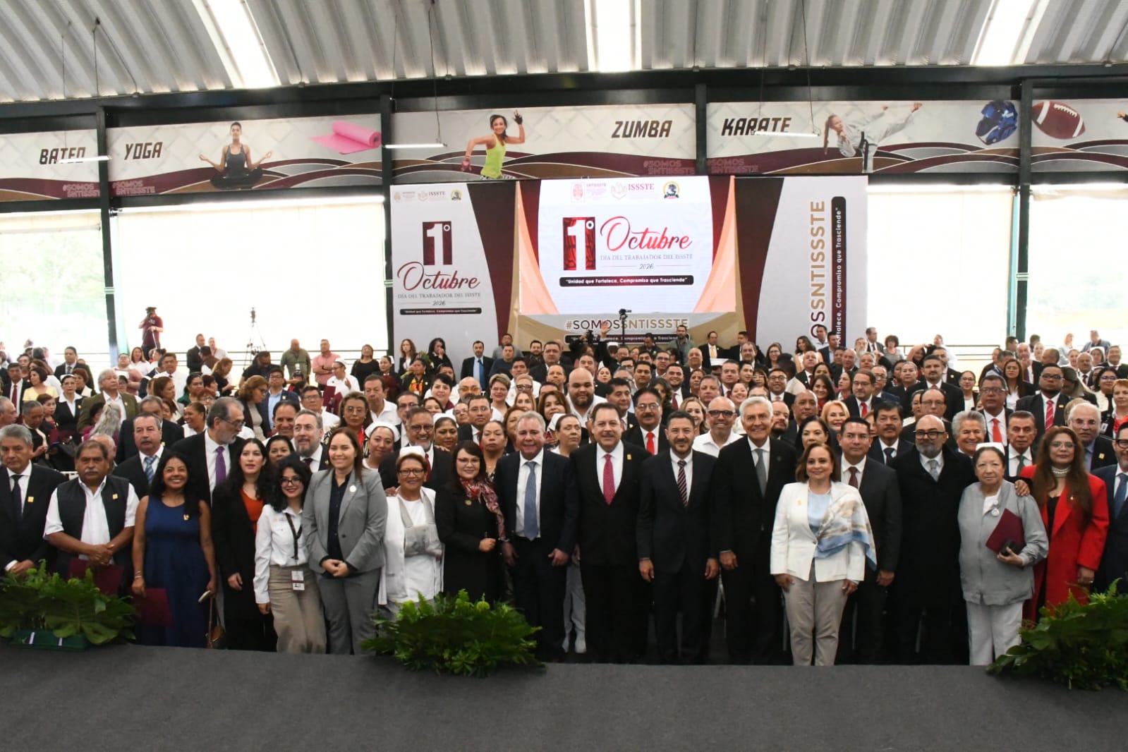  1° Octubre, "Día del Trabajadore del ISSSTE" Ceremonía de Entrega de Reconocimientos por años de Servicio