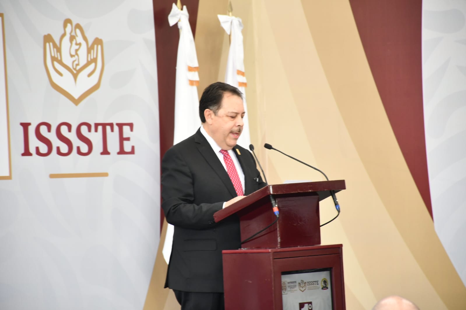  1° Octubre, "Día del Trabajadore del ISSSTE" Ceremonía de Entrega de Reconocimientos por años de Servicio