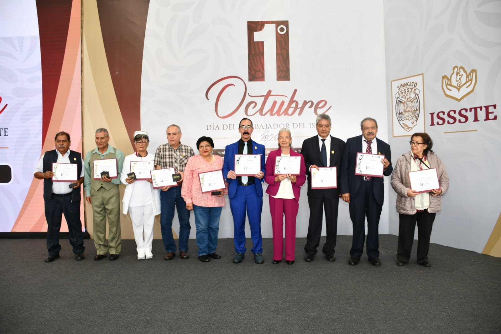  1° Octubre, "Día del Trabajadore del ISSSTE" Ceremonía de Entrega de Reconocimientos por años de Servicio