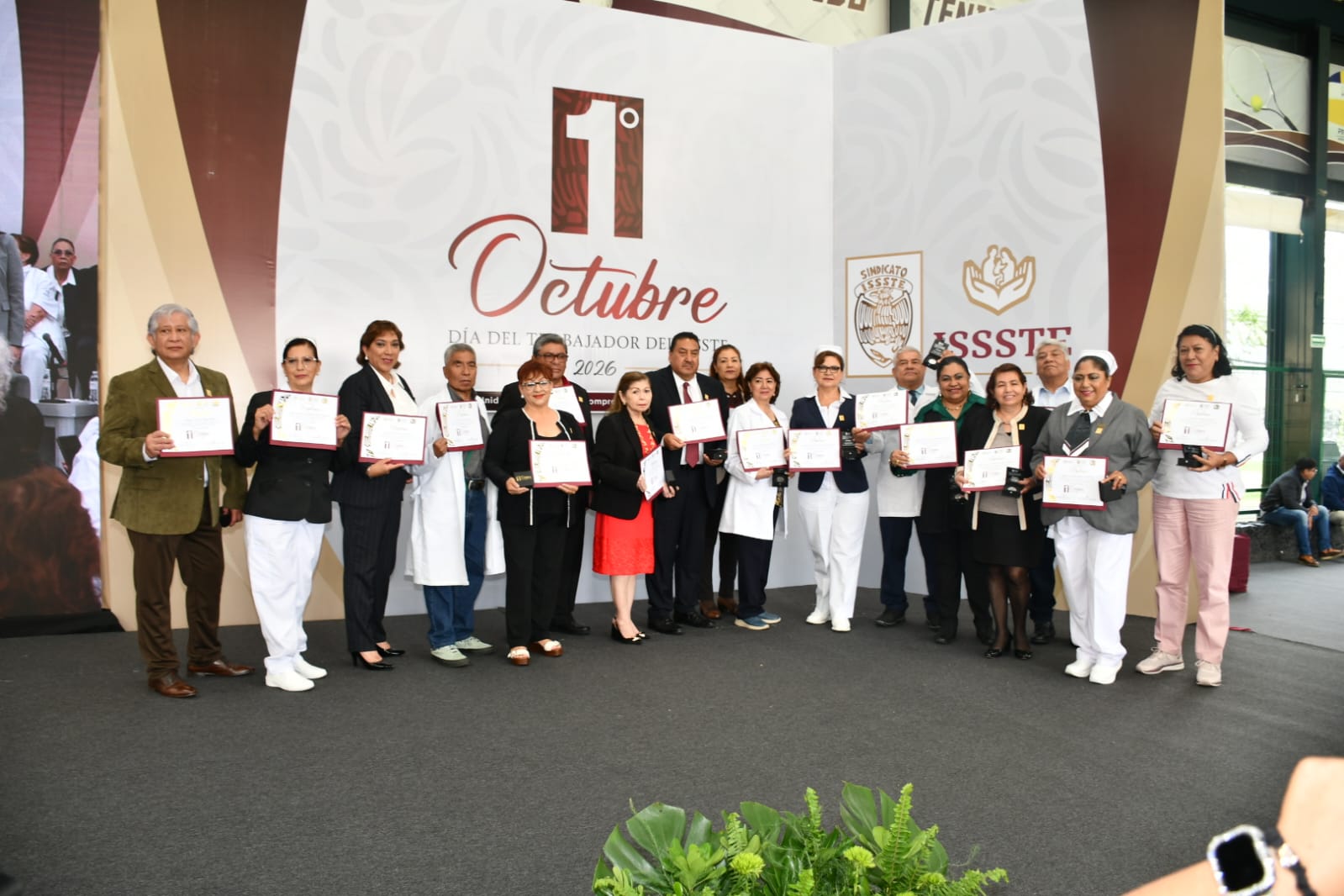  1° Octubre, "Día del Trabajadore del ISSSTE" Ceremonía de Entrega de Reconocimientos por años de Servicio