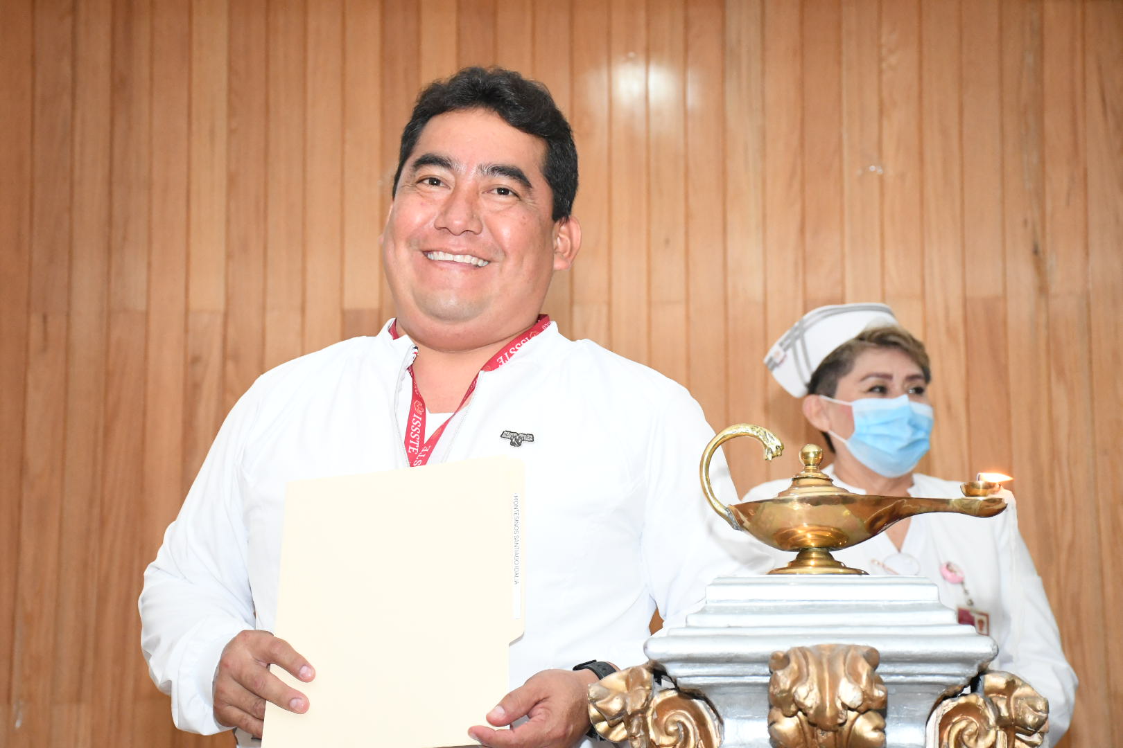  Visita del Químico Roberto Javier Gómez  al Hospital Regional de Alta Especialidad "Centenario de la Revolución Mexicana", Morelos